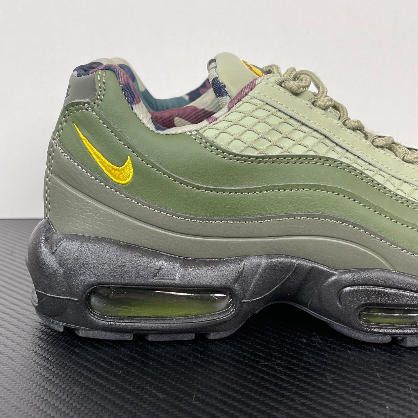 Air Max 95 x Corteiz "Gutta Green"