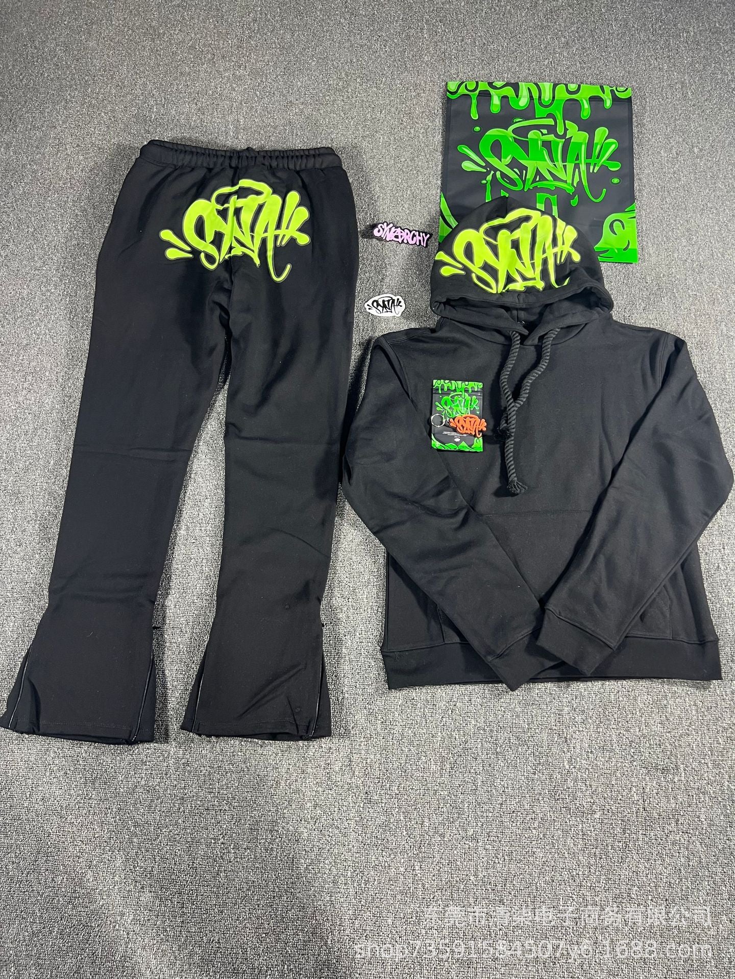Conjunto Moletom SYNA "Flare Black/Neon Green"