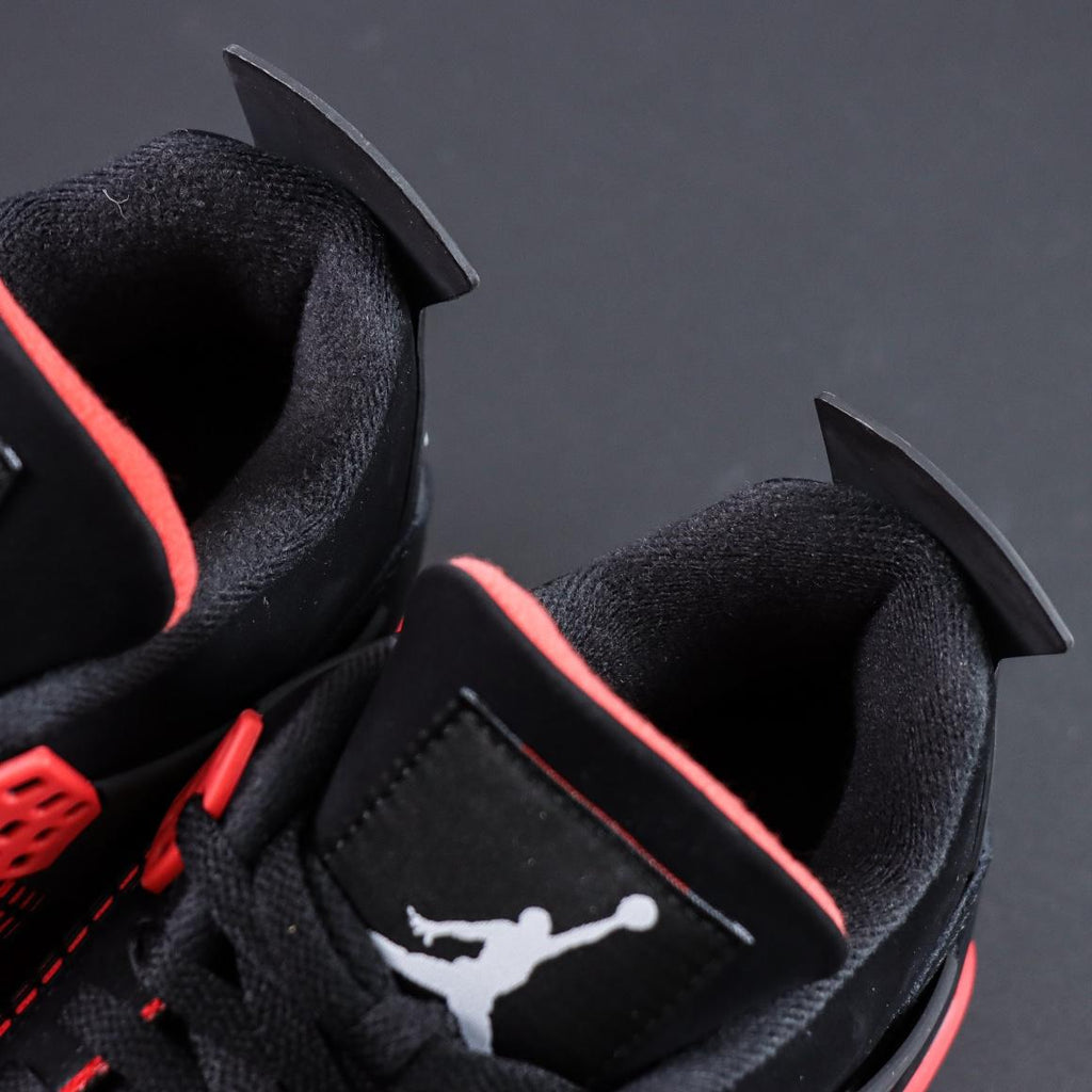 Air Jordan 4 Retro "Red Thunder"
