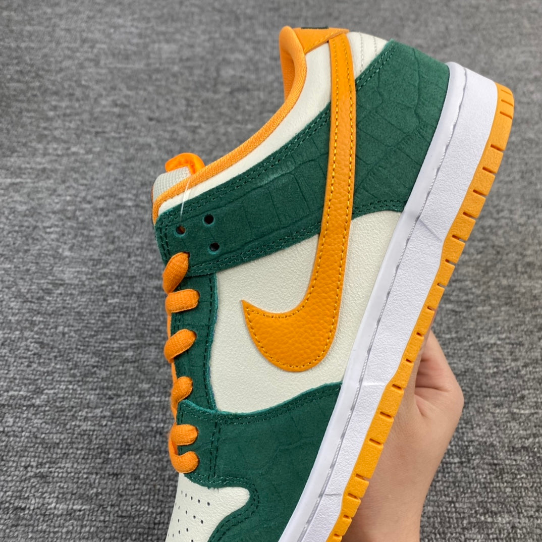 Nike SB Dunk Low "Legion Pine Kumquat"