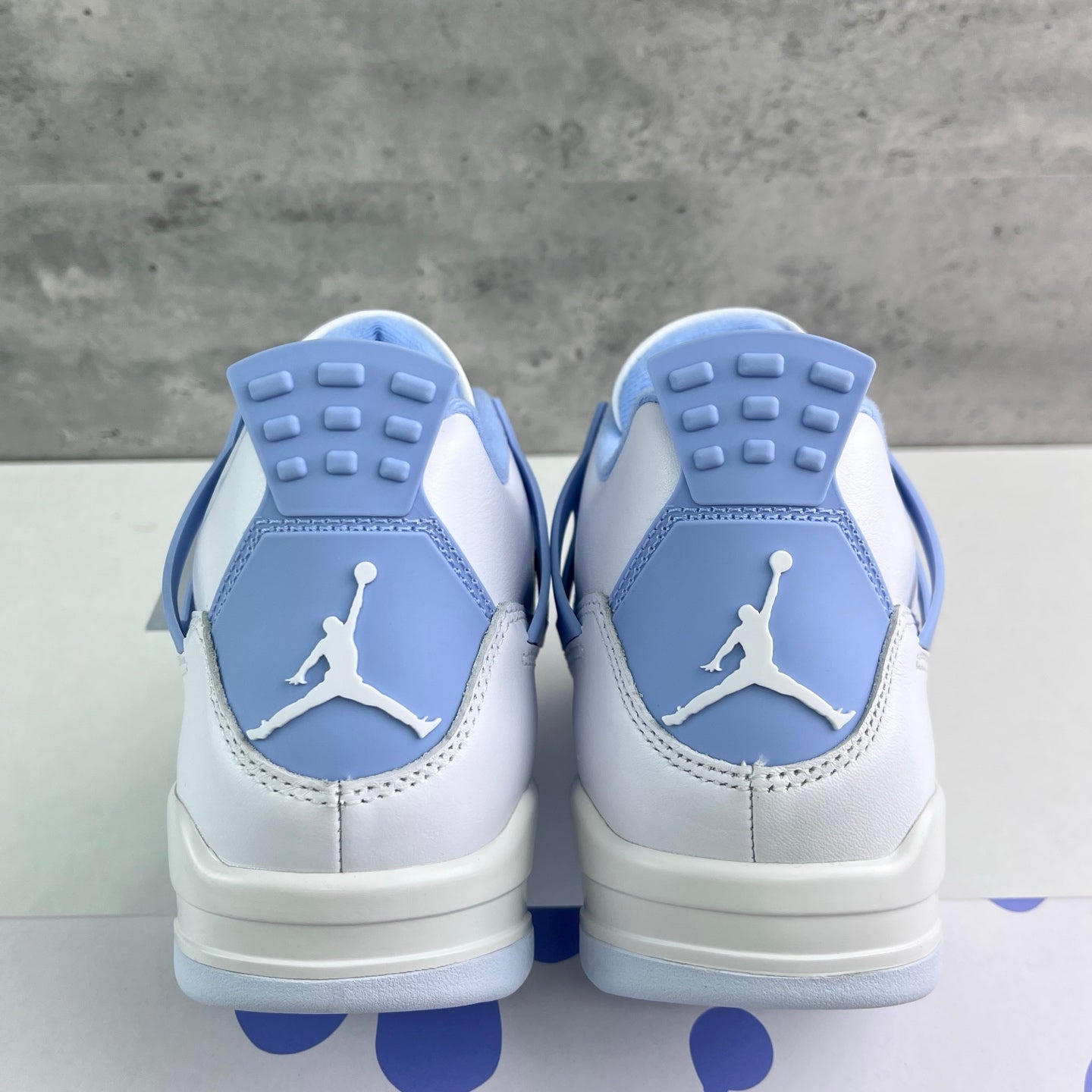 Air Jordan 4 "Forget Me Not"