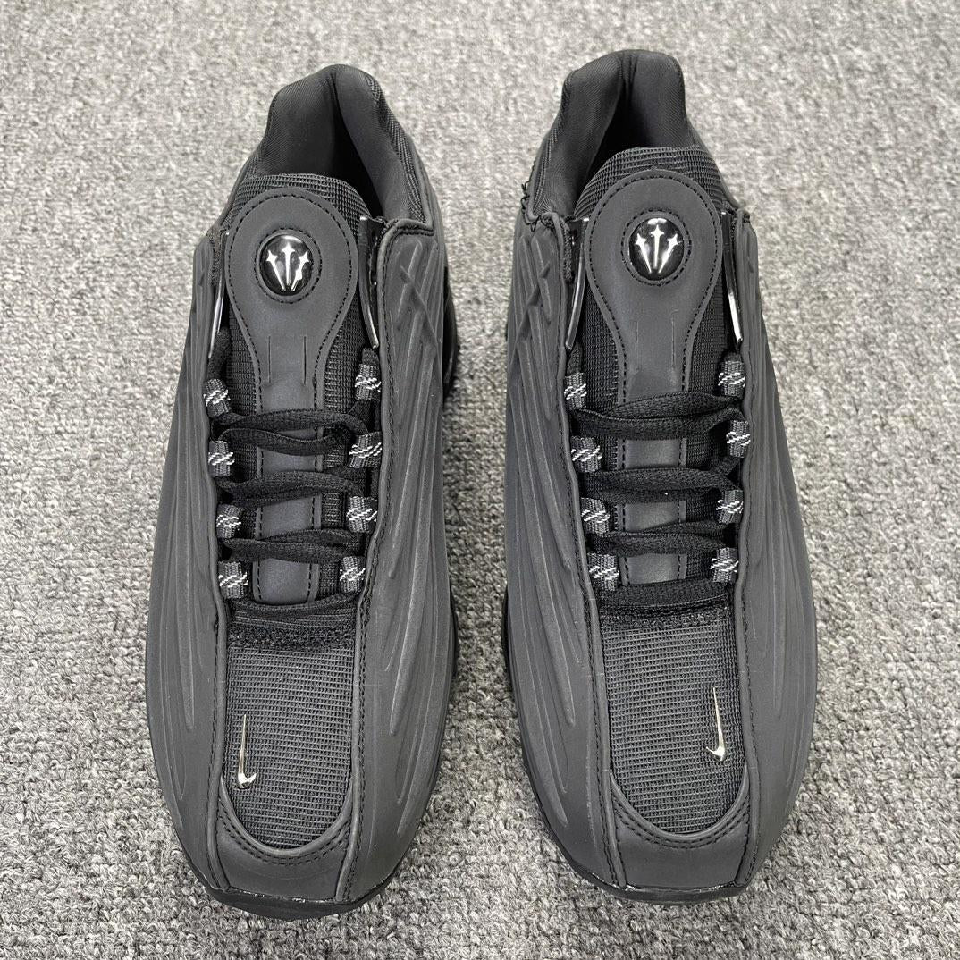 Hot Step 2 "Triple Black"