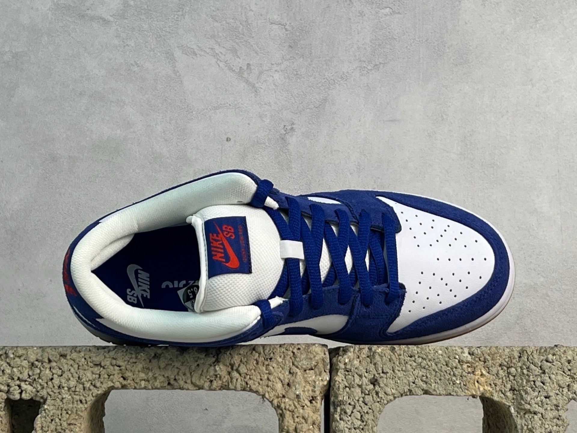 Nike SB Dunk Low "Los Angeles Dodgers"