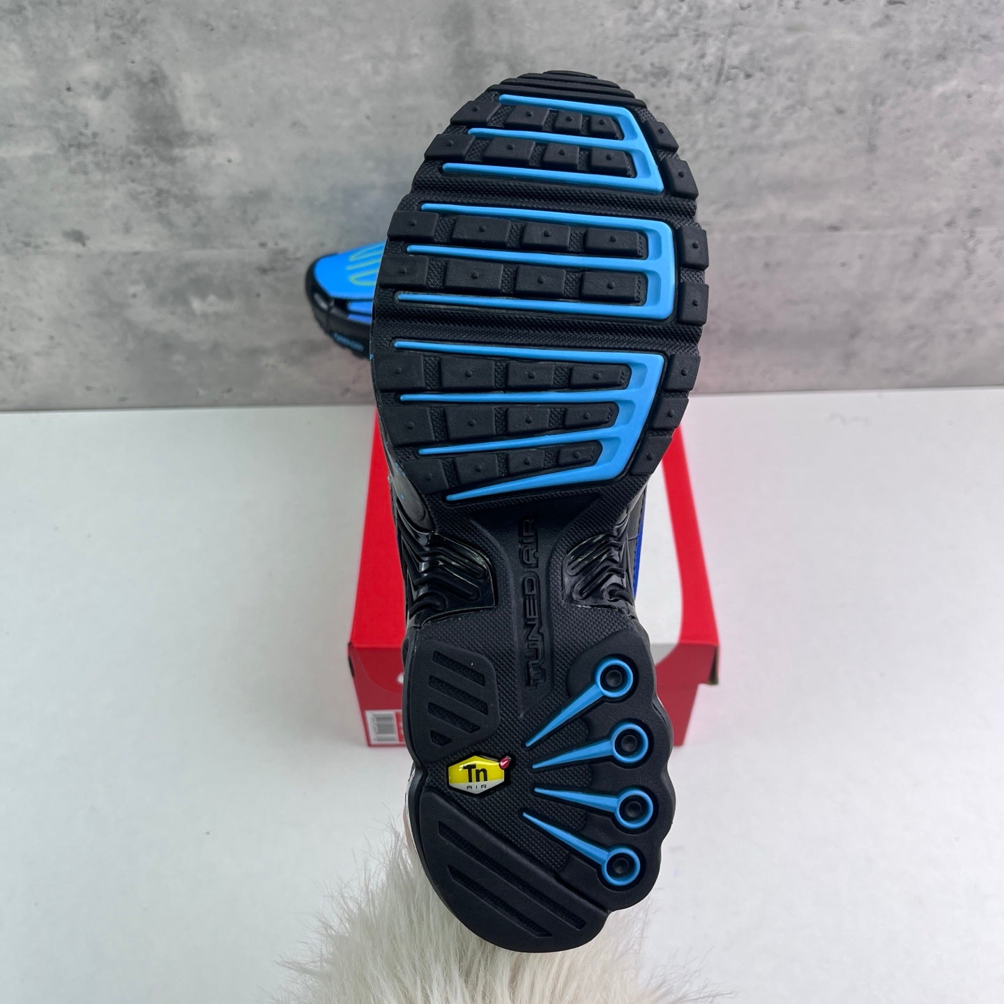 Nike Air Max Plus 3 "Black/Racer Blue Splatter"