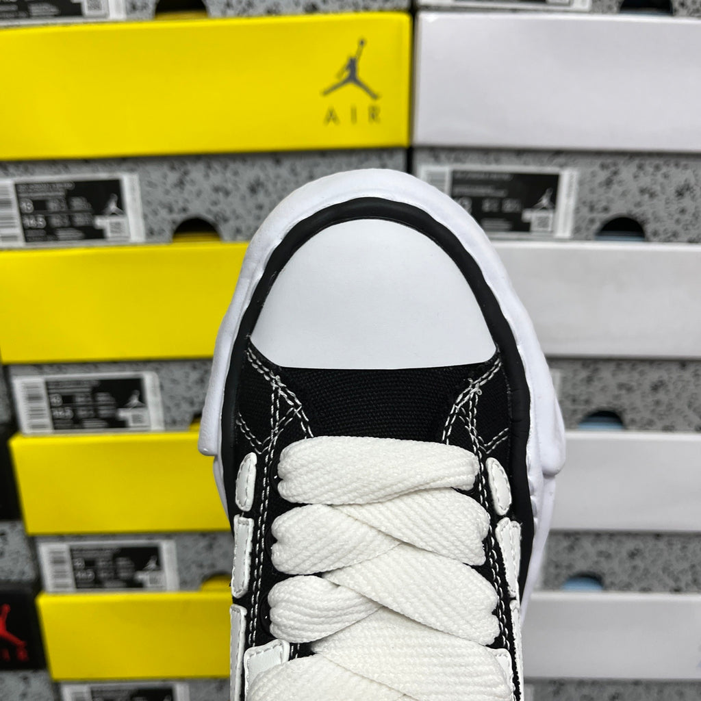 MIHARA YASUHIRO "Bone Black/White"
