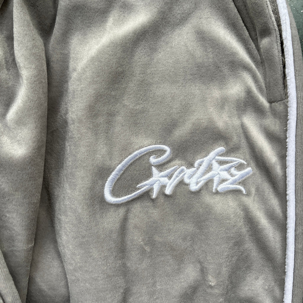 Conjunto Corteiz de Veludo Cinza