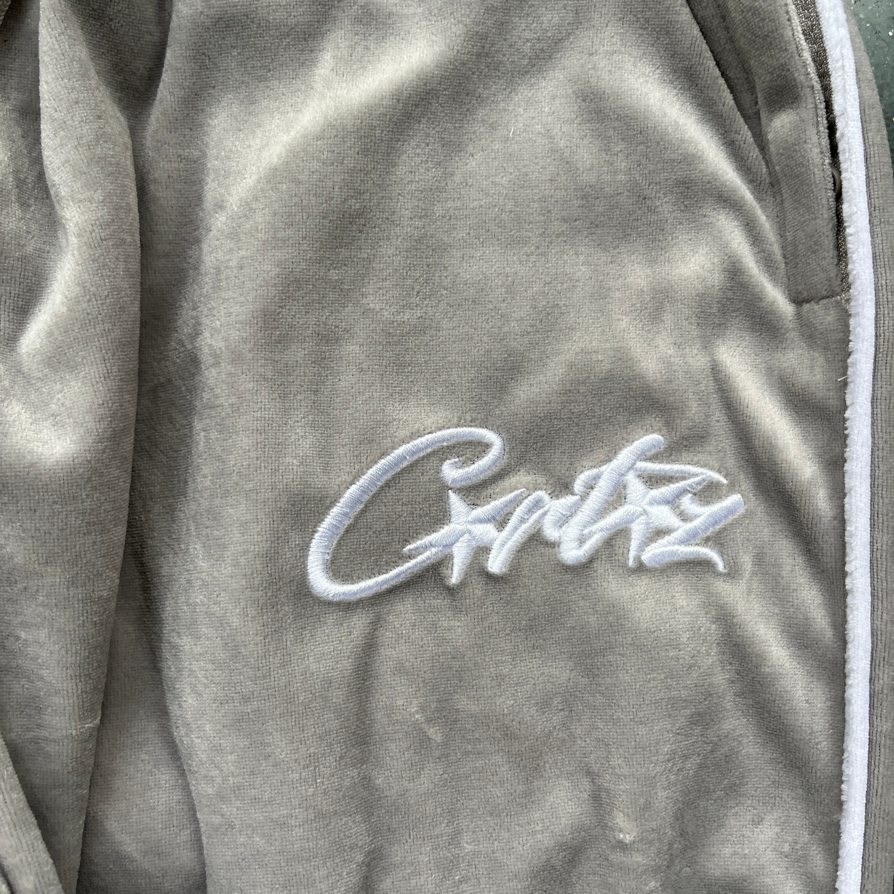 Conjunto Corteiz de Veludo Cinza