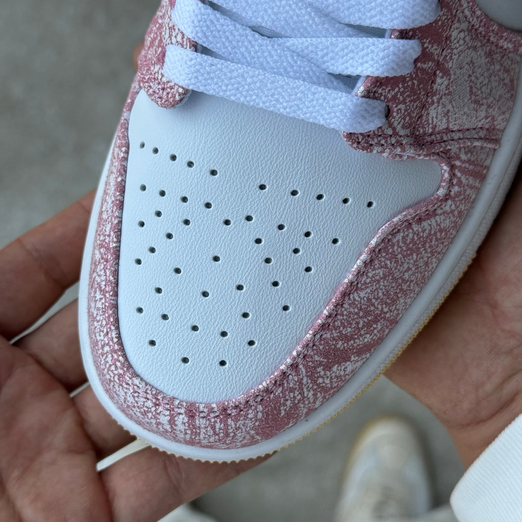 Air Jordan 1 Low SE GS "Paint Drip"