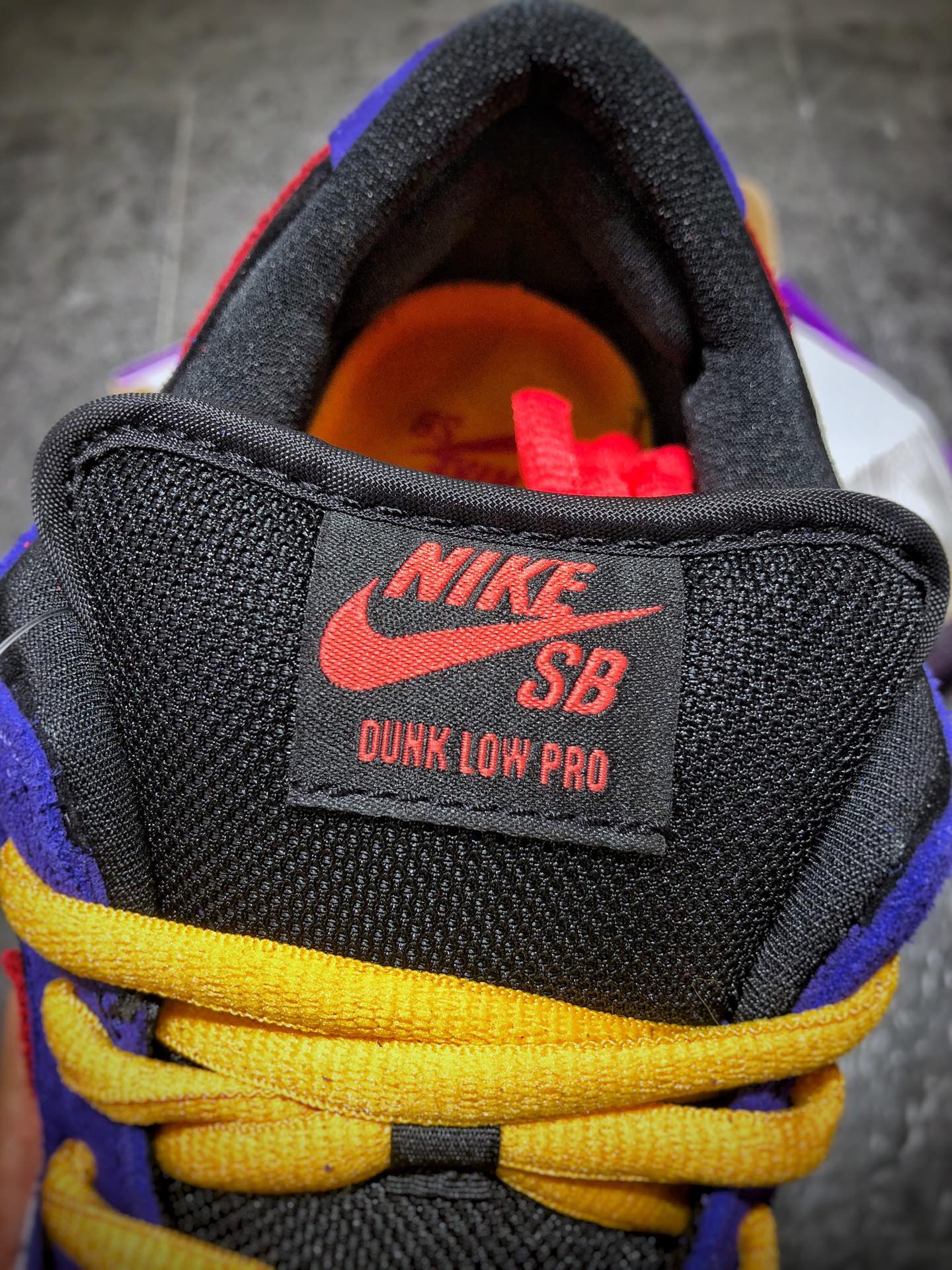Nike SB Dunk Low ACG Terra