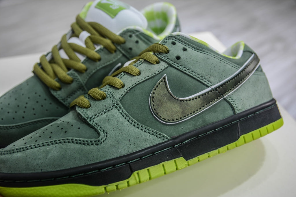Nike SB Dunk Low "Purple Lobster""