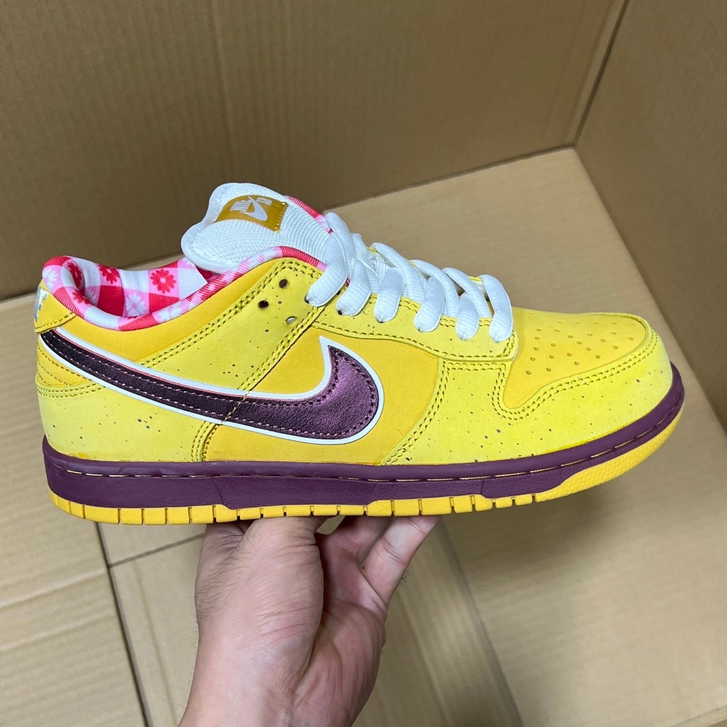 Nike SB Dunk Low "Yellow Lobster"