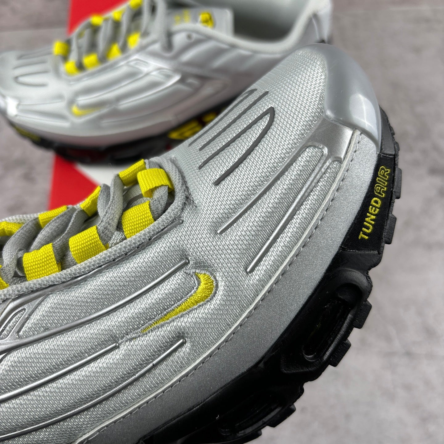 Air Max Plus 3 "White/Metallic Silver/Red"