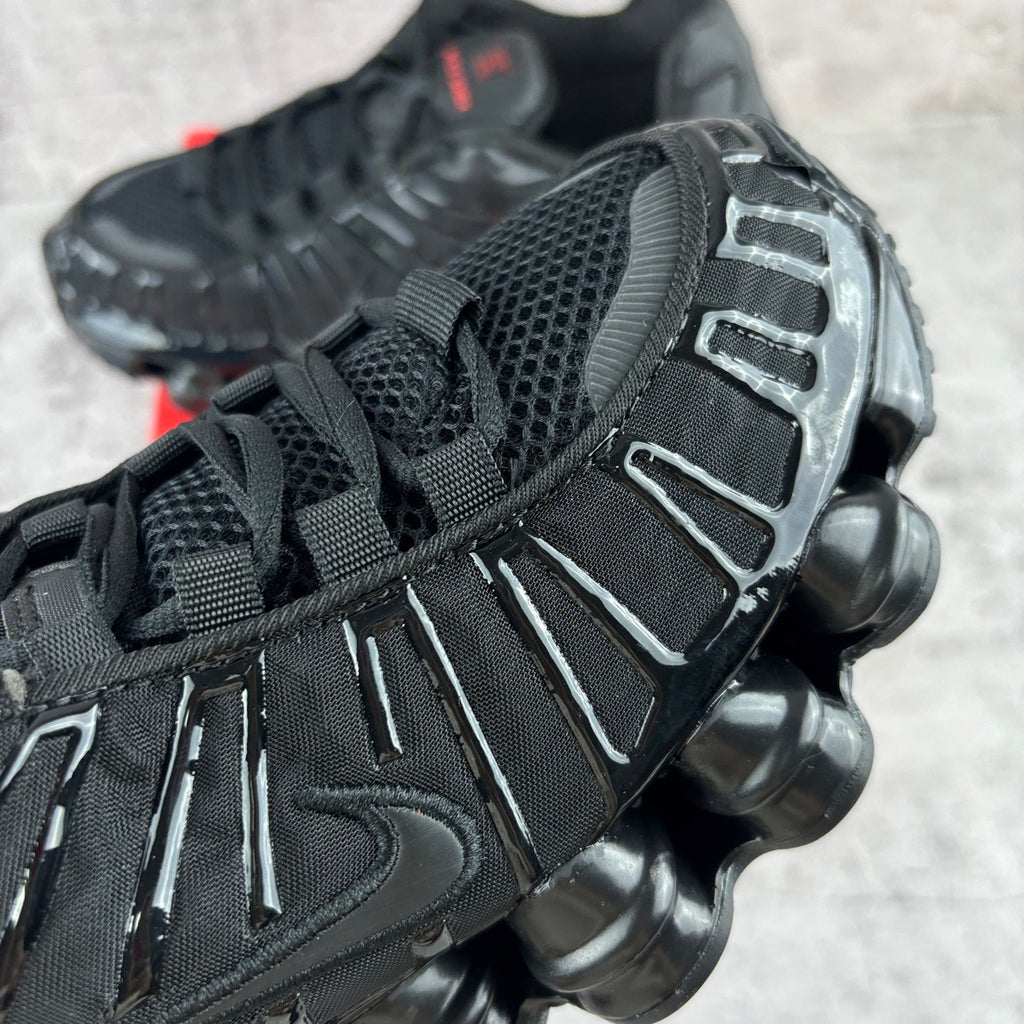 Nike Shox TL "Triple Black"
