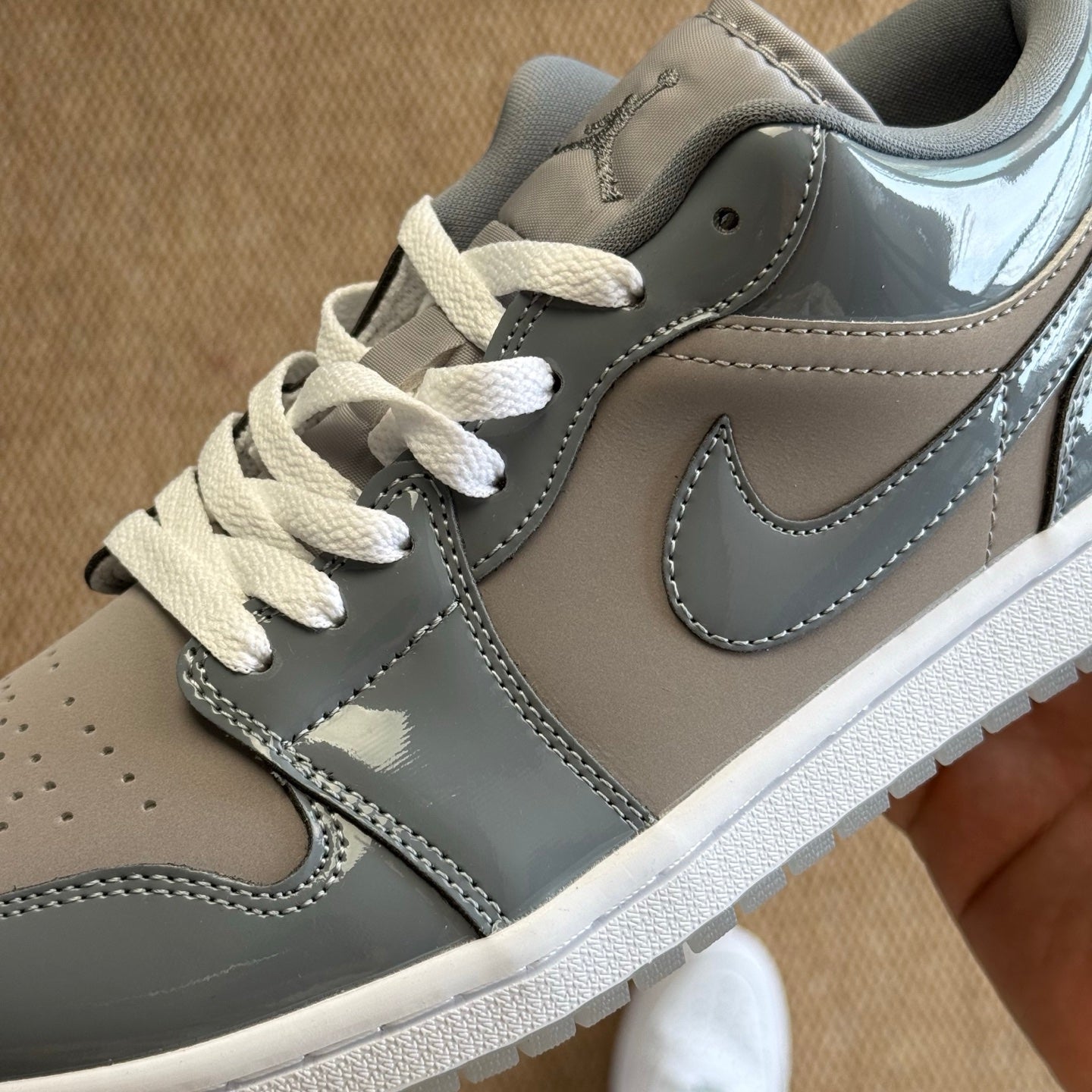 Air Jordan 1 Low SE "Cool Grey"
