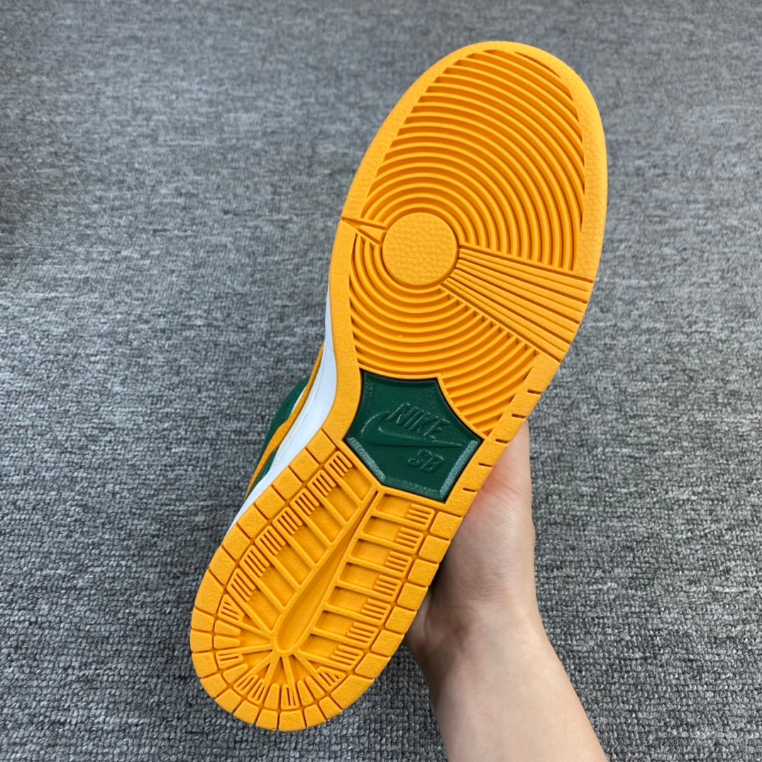 Nike SB Dunk Low "Legion Pine Kumquat"