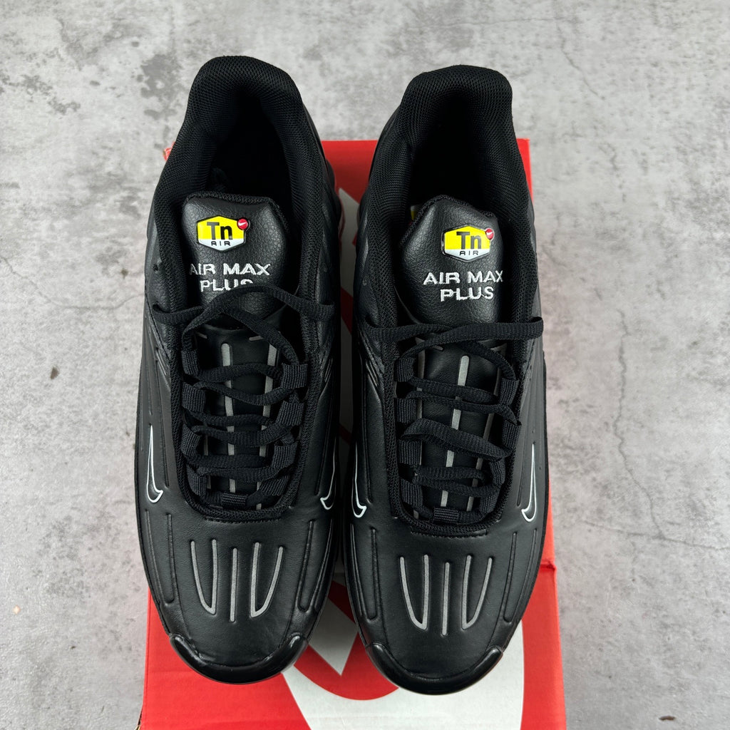 Nike Air Max Plus 3 "Black/Red"