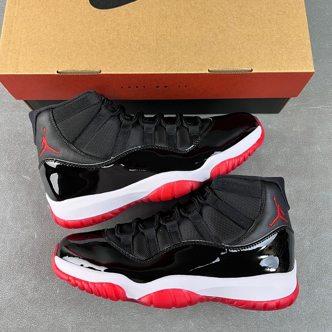 Air Jordan 11 Low "Bred"