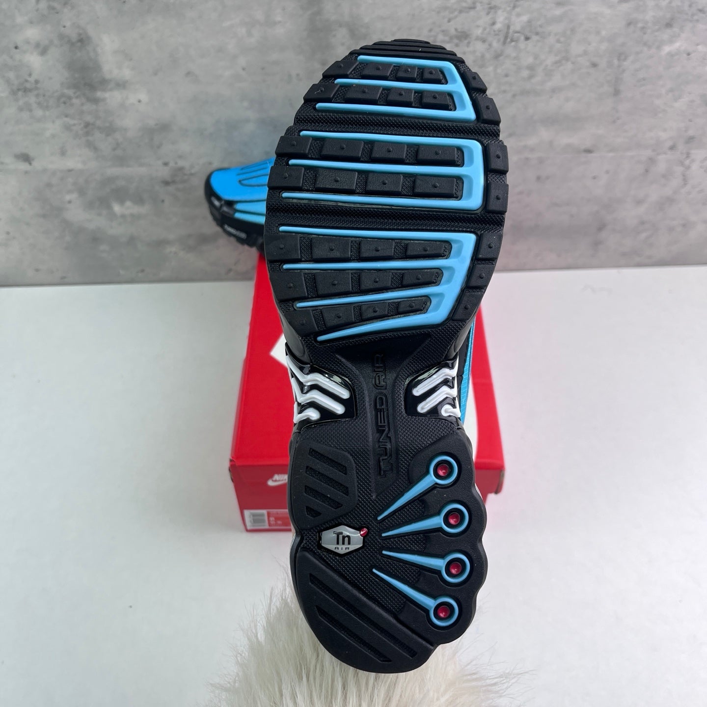 Nike Air Max Plus 3 "Black/Hyper Blue"