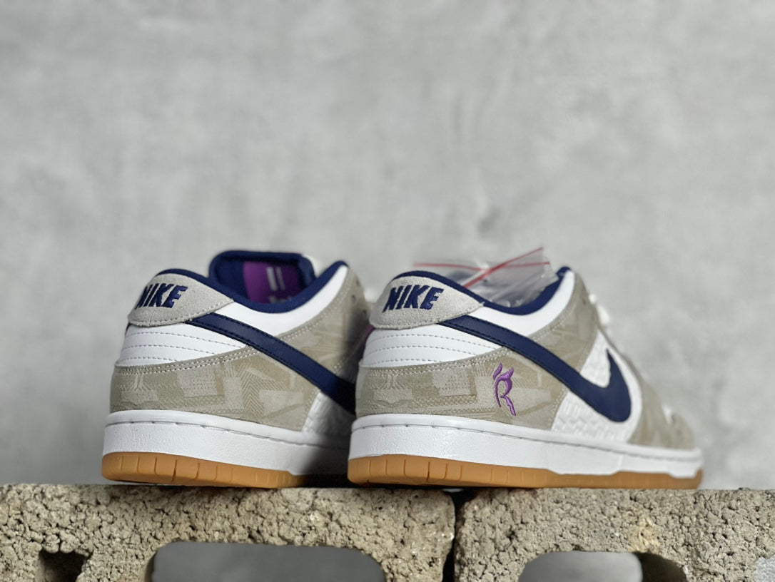 Nike SB Dunk Low x Rayssa Leal