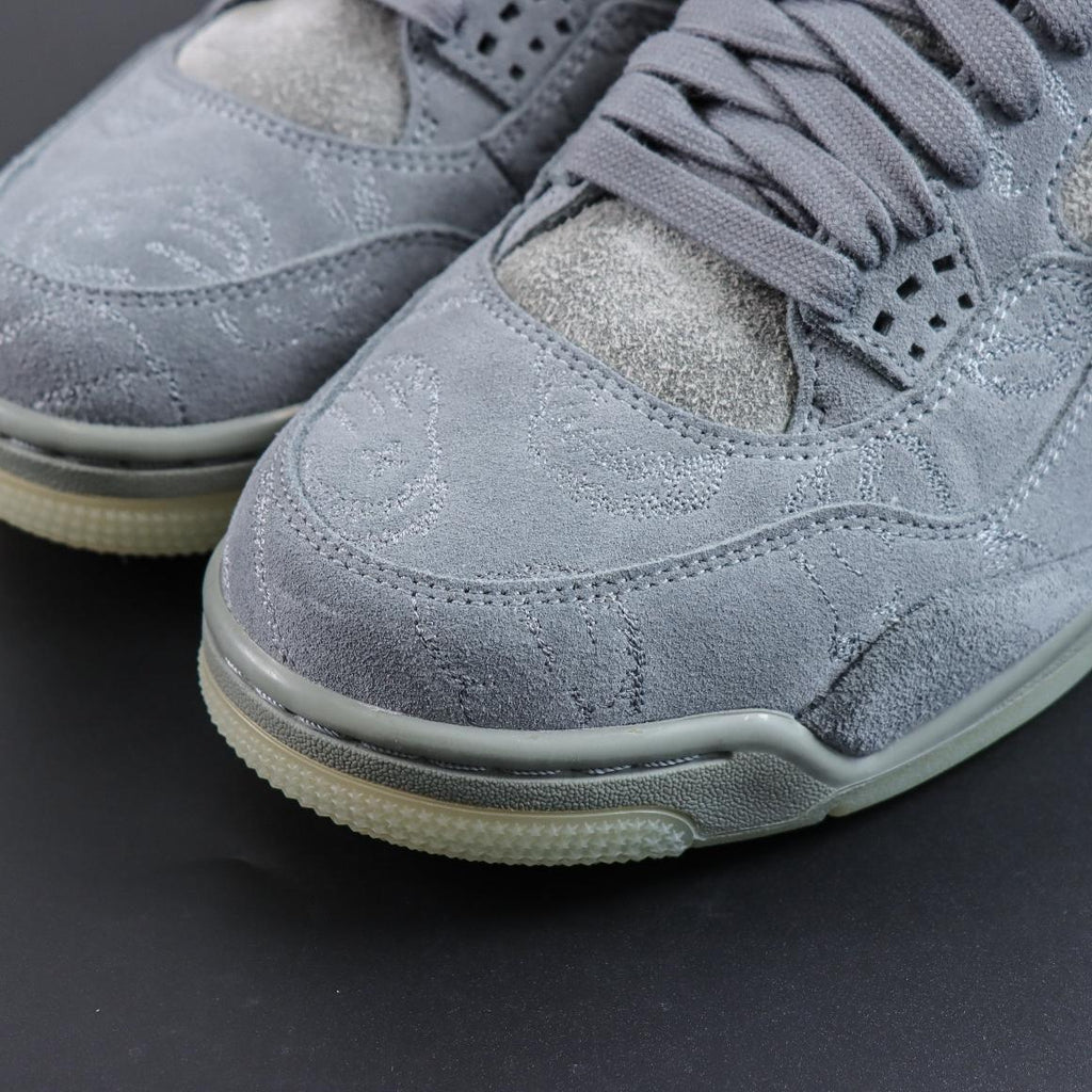 Air Jordan 4 "KAWS"