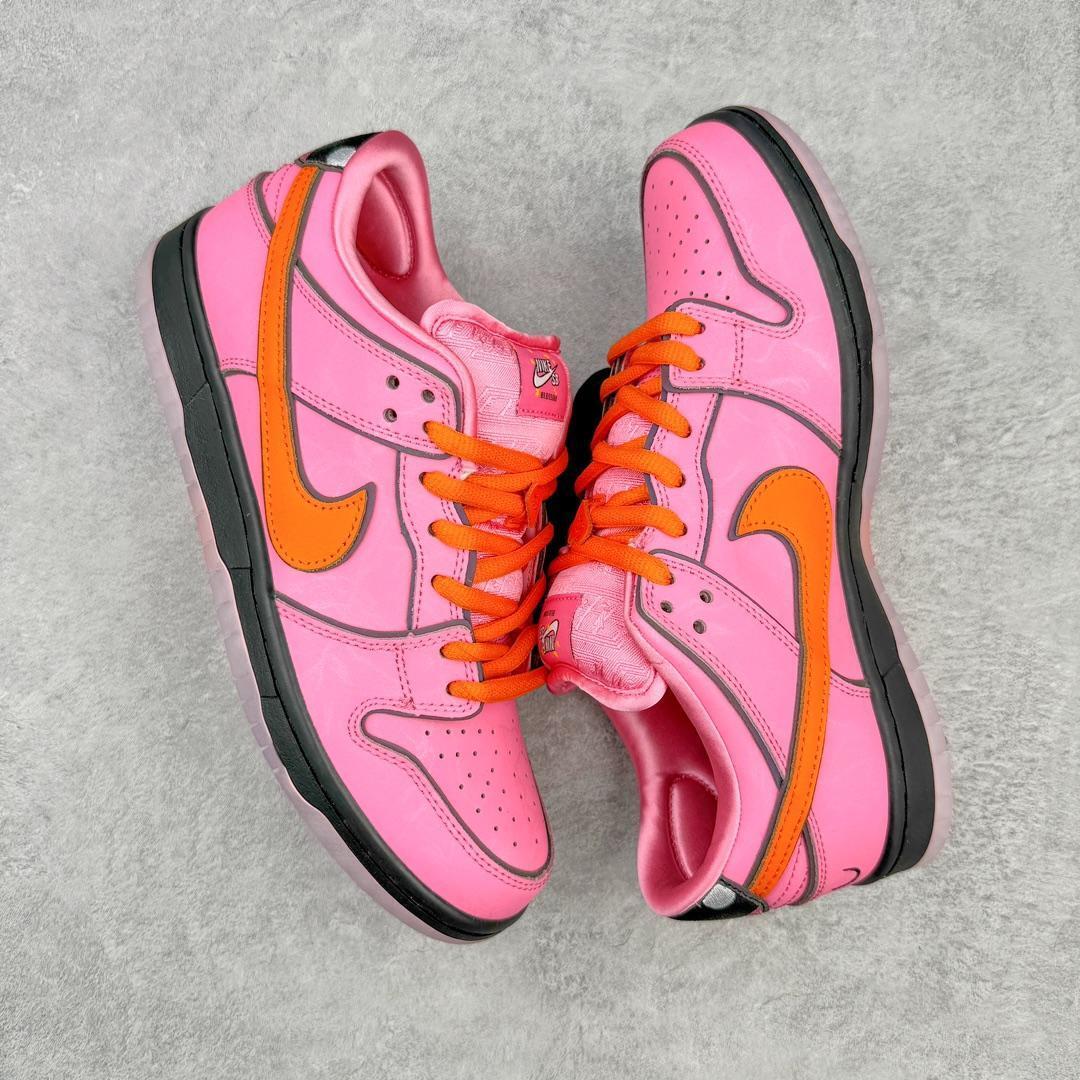 Nike SB Dunk Low x The Powerpuff Girls "Blossom"