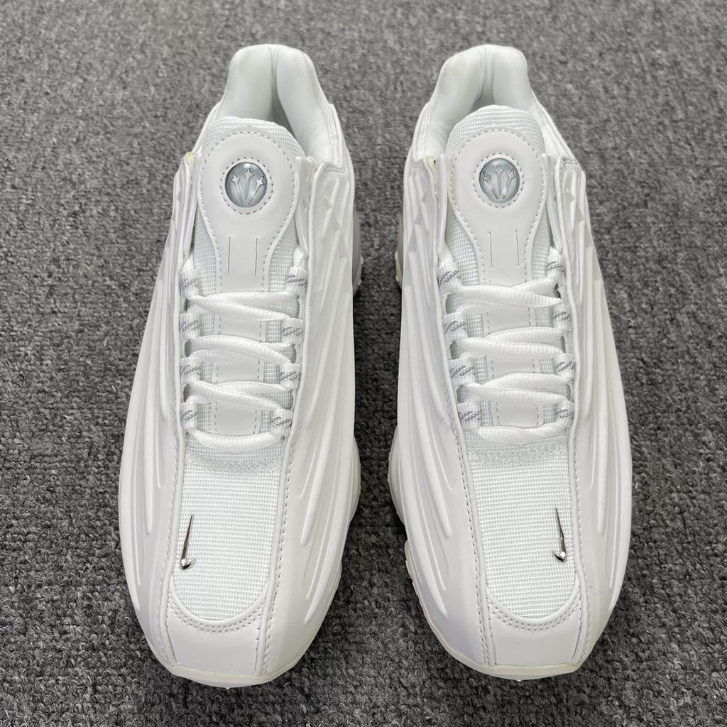 Hot Step 2 "Triple White"