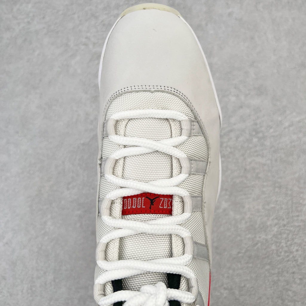 Air Jordan 11 "Platinum Tint"