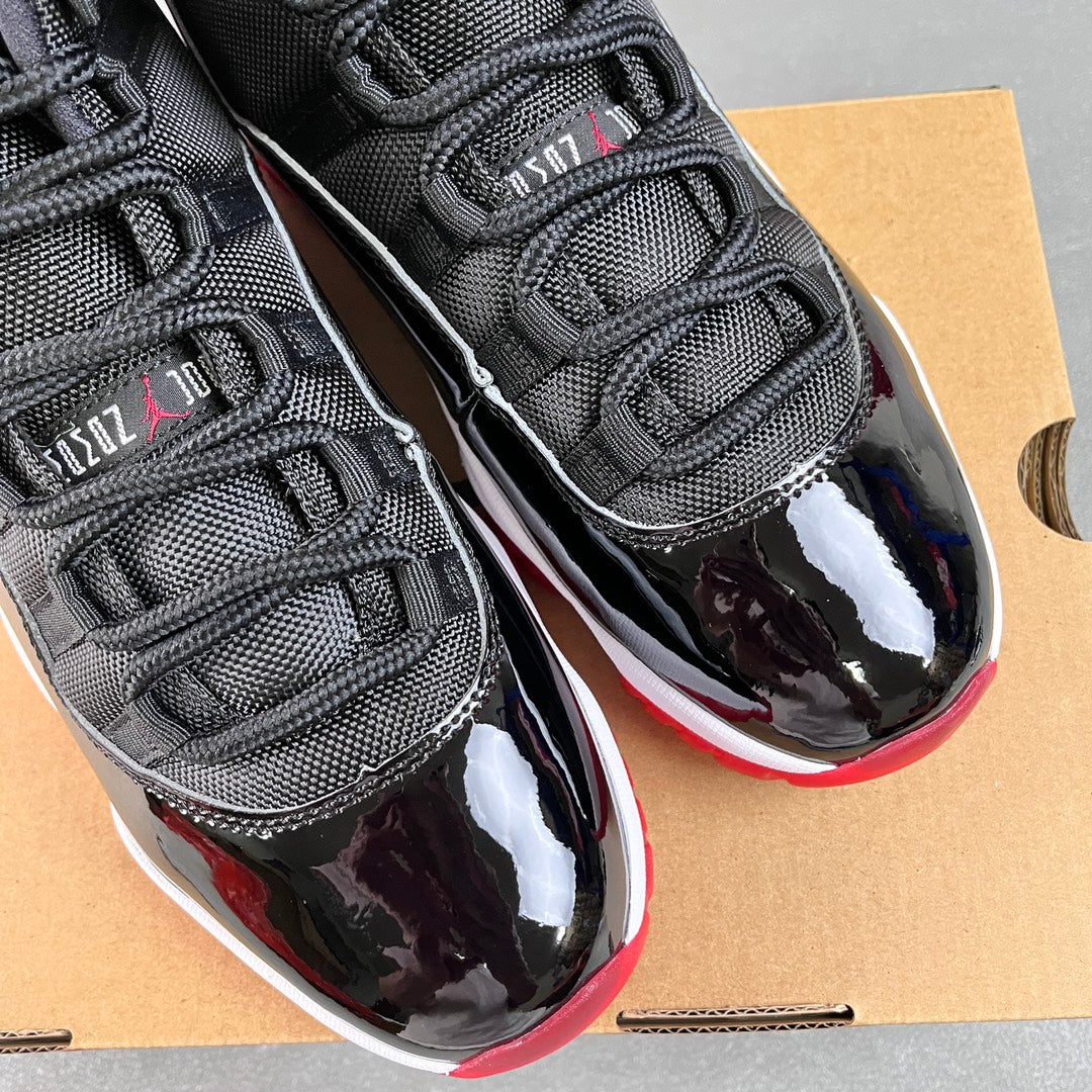 Air Jordan 11 Low "Bred"