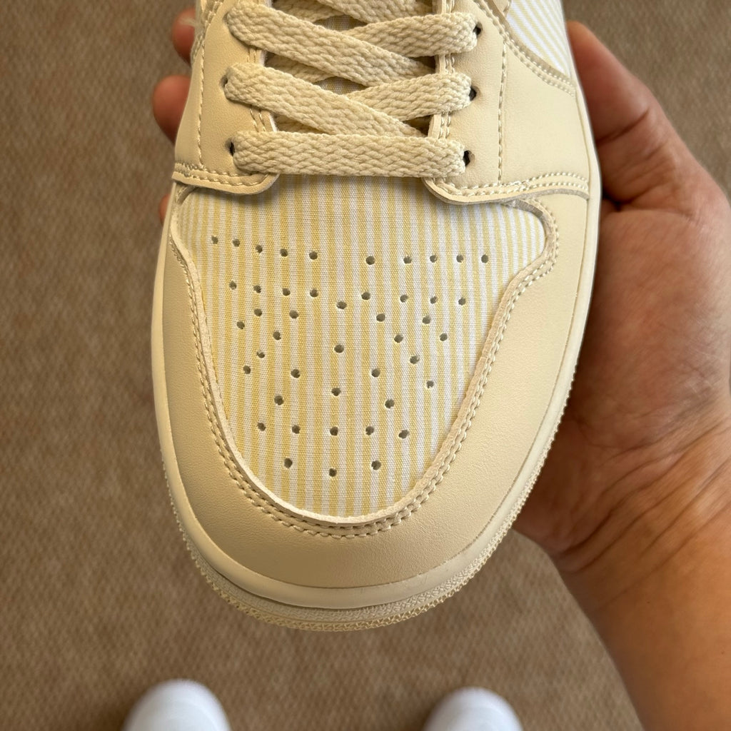 Air Jordan 1 Low SE "Pink Sail"