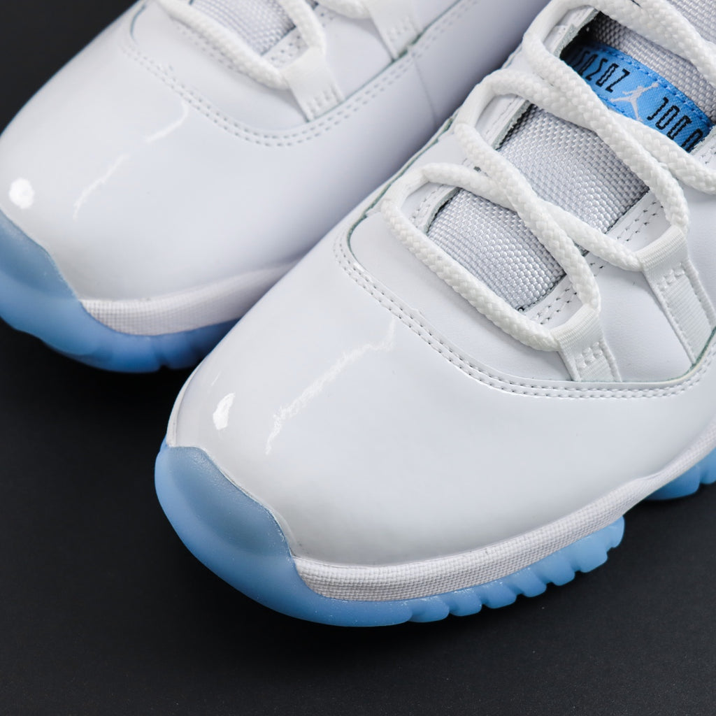 Air Jordan 11 "Legend Blue"