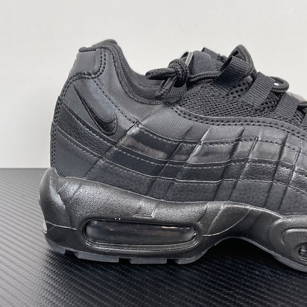 Air Max 95 Triple Black