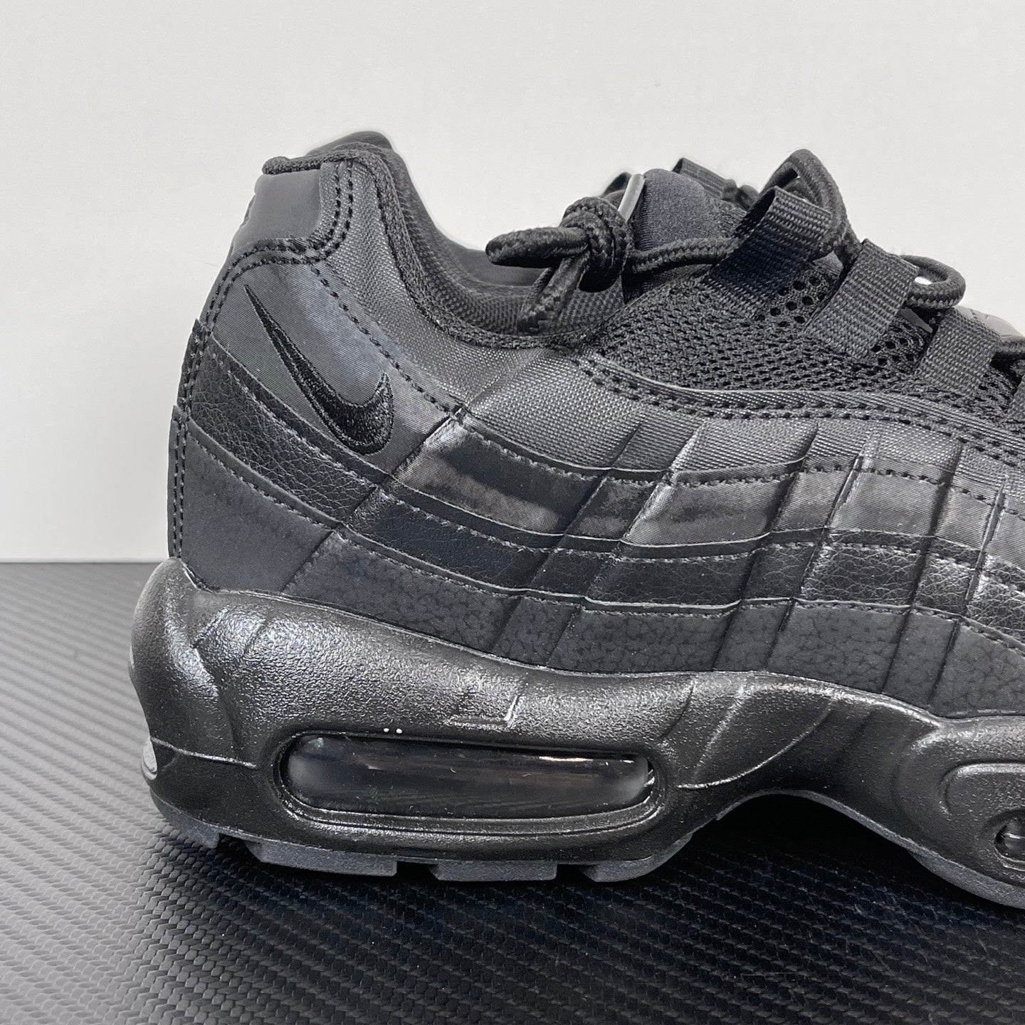 Air Max 95 Triple Black