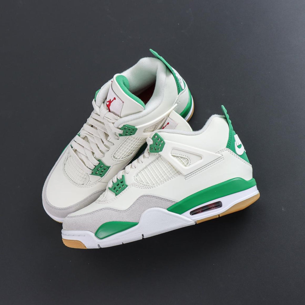 Air Jordan 4 SB "Pine Green"