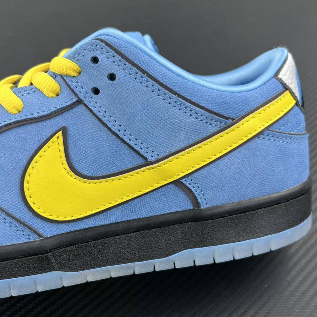 Nike SB Dunk Low x The Powerpuff Girls "Bubbles"