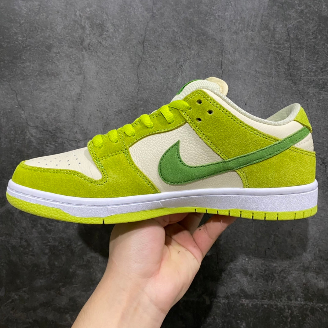 Nike SB Dunk Low "Green Apple"