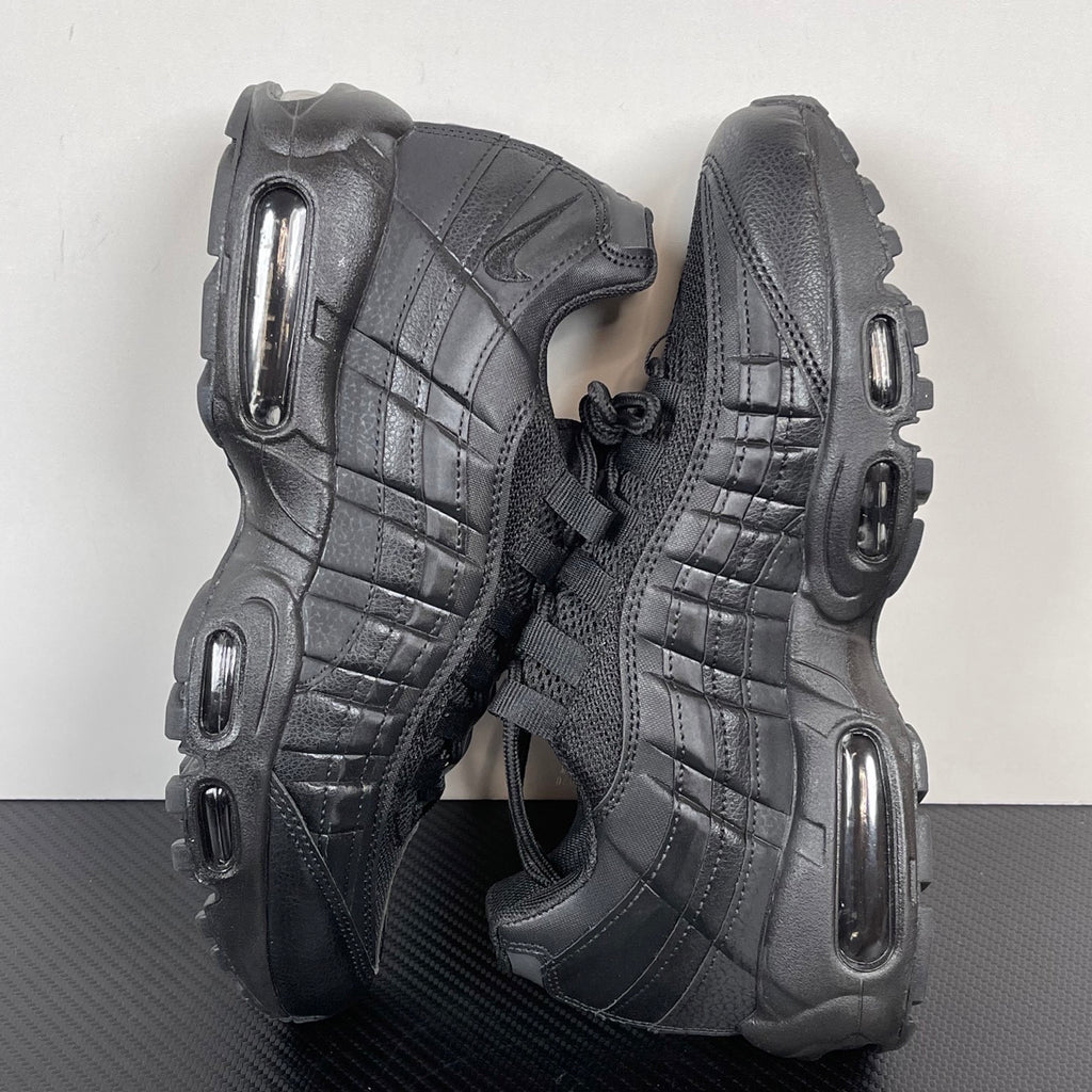 Air Max 95 Triple Black