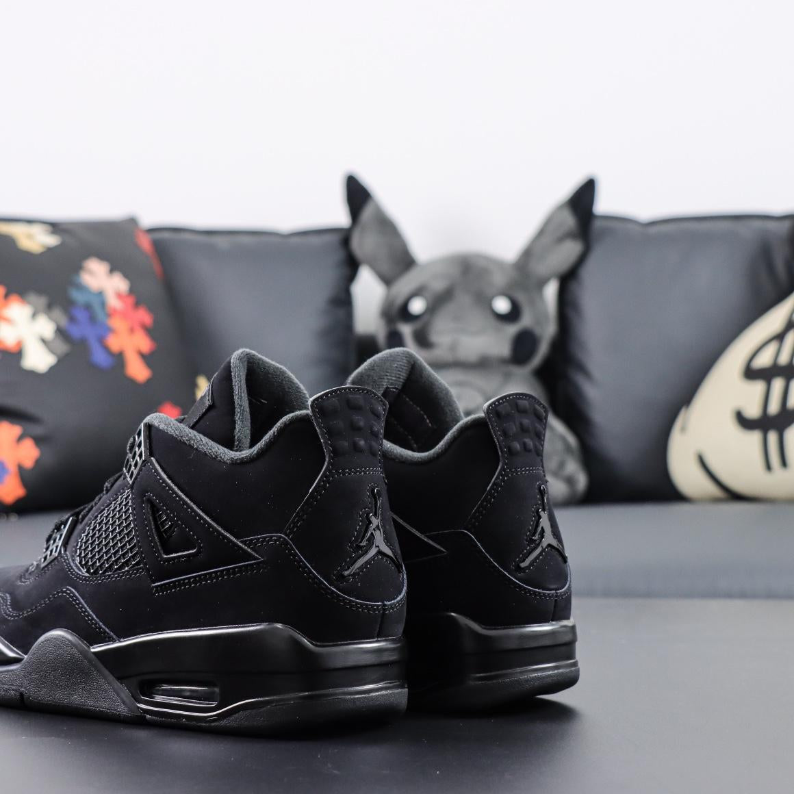 Air Jordan 4 "Black Cat"