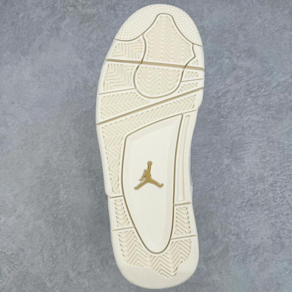 Air Jordan 4 "Metallic Gold"