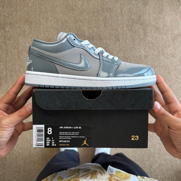 Air Jordan 1 Low SE "Cool Grey"
