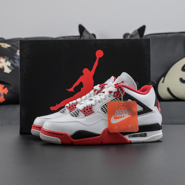 Air Jordan 4 "Fire Red"