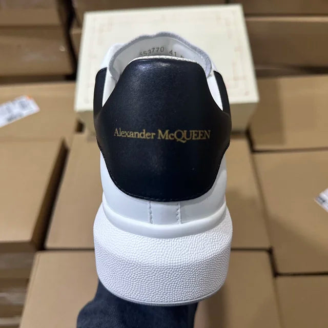 Alexander McQueen Oversized "White/Black"