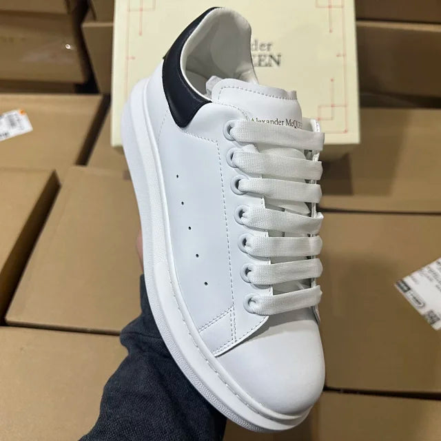 Alexander McQueen Oversized "White/Black"