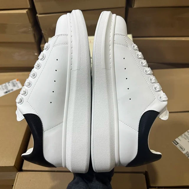 Alexander McQueen Oversized "White/Black"