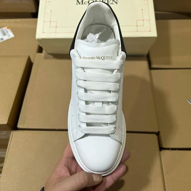 Alexander McQueen Oversized "White/Black"