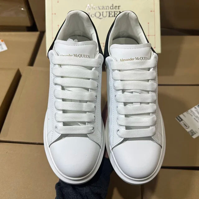 Alexander McQueen Oversized "White/Black"