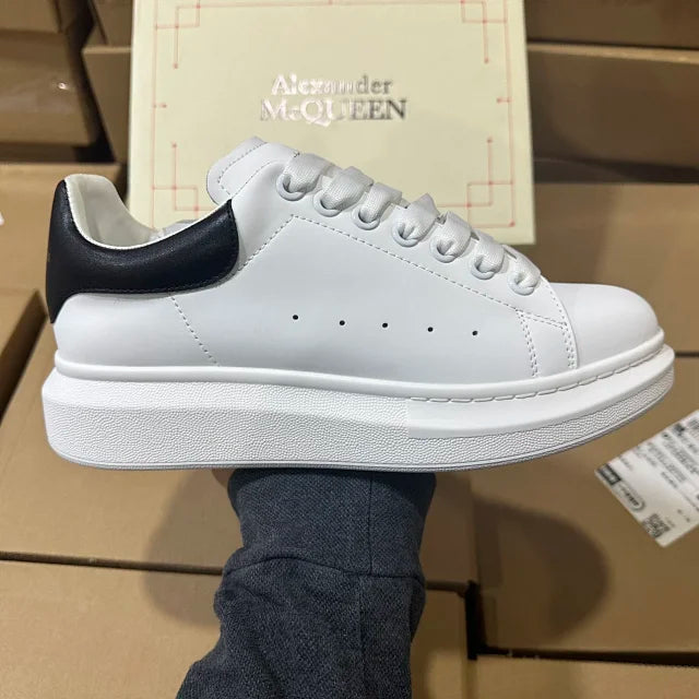 Alexander McQueen Oversized "White/Black"
