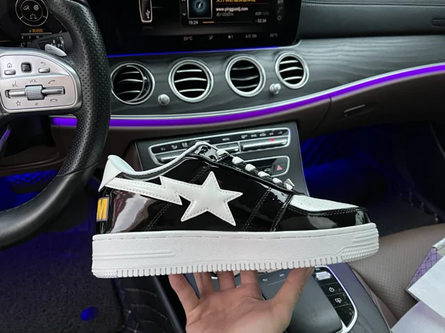 BAPE STA "Shark Black & White"