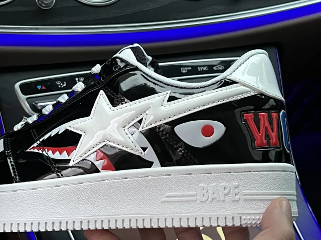 BAPE STA "Shark Black & White"