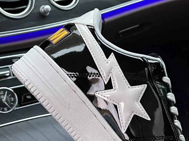 BAPE STA "Shark Black & White"